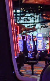 678slo Live Casino Gaming Environment with Professional Dealers